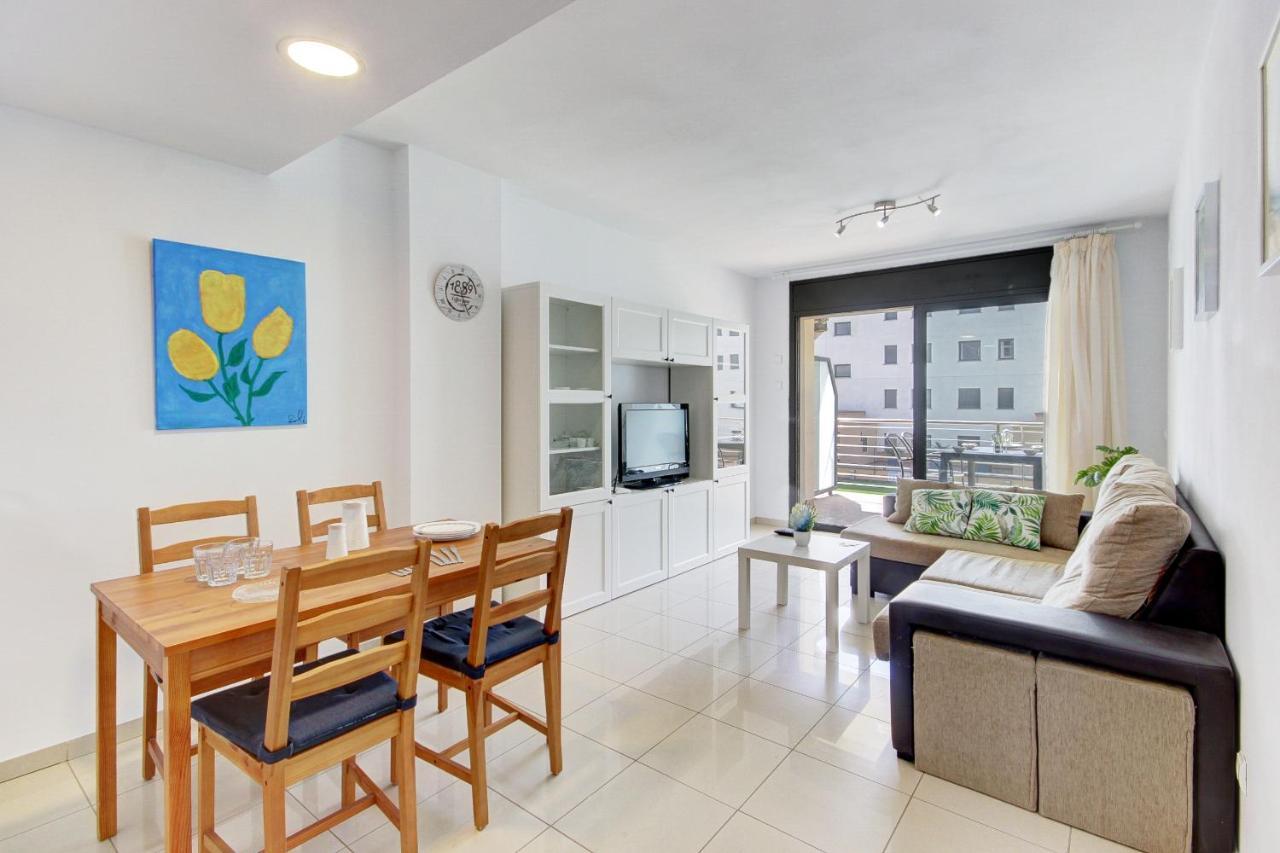 Mileni 2 2 1 1 Roses - Barneda Premium Apartment Екстериор снимка