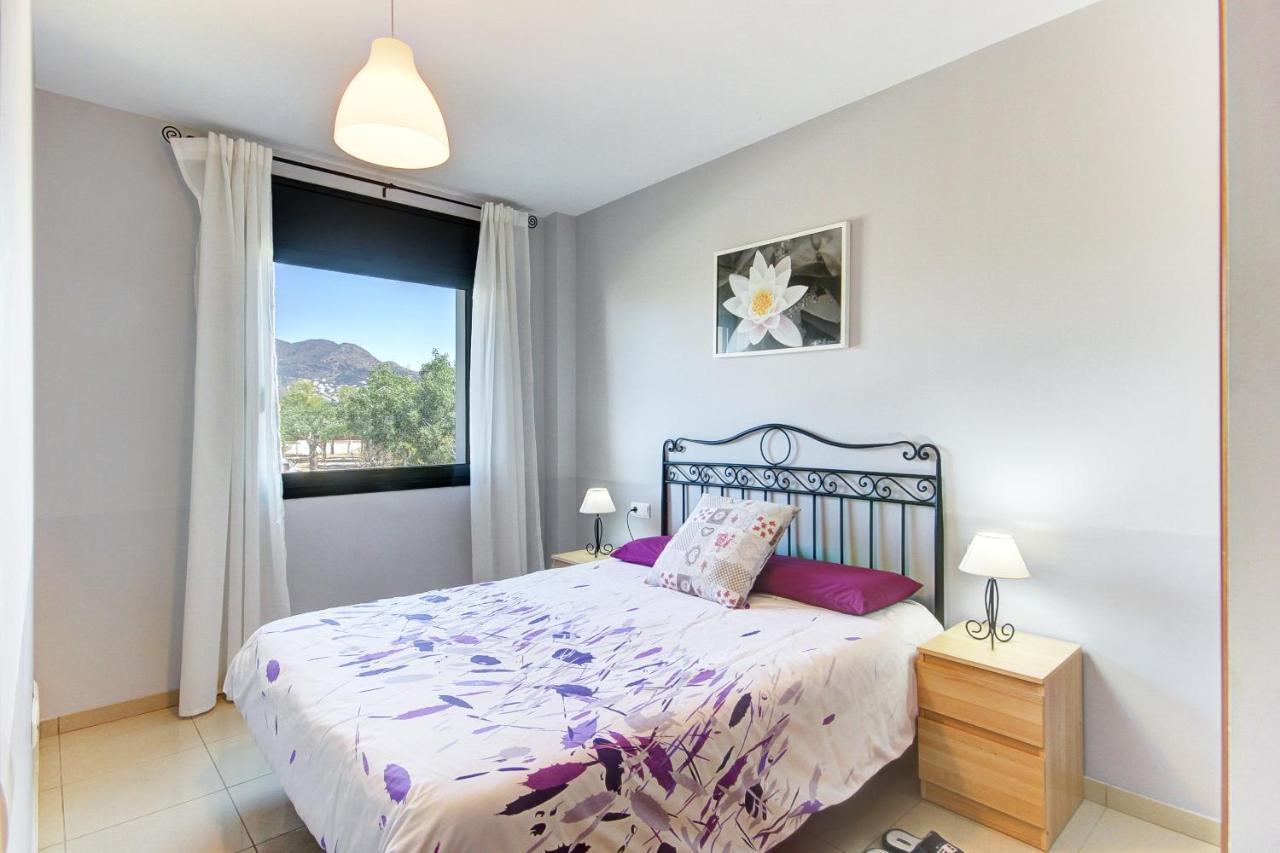 Mileni 2 2 1 1 Roses - Barneda Premium Apartment Екстериор снимка