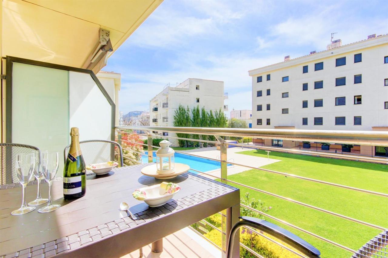 Mileni 2 2 1 1 Roses - Barneda Premium Apartment Екстериор снимка