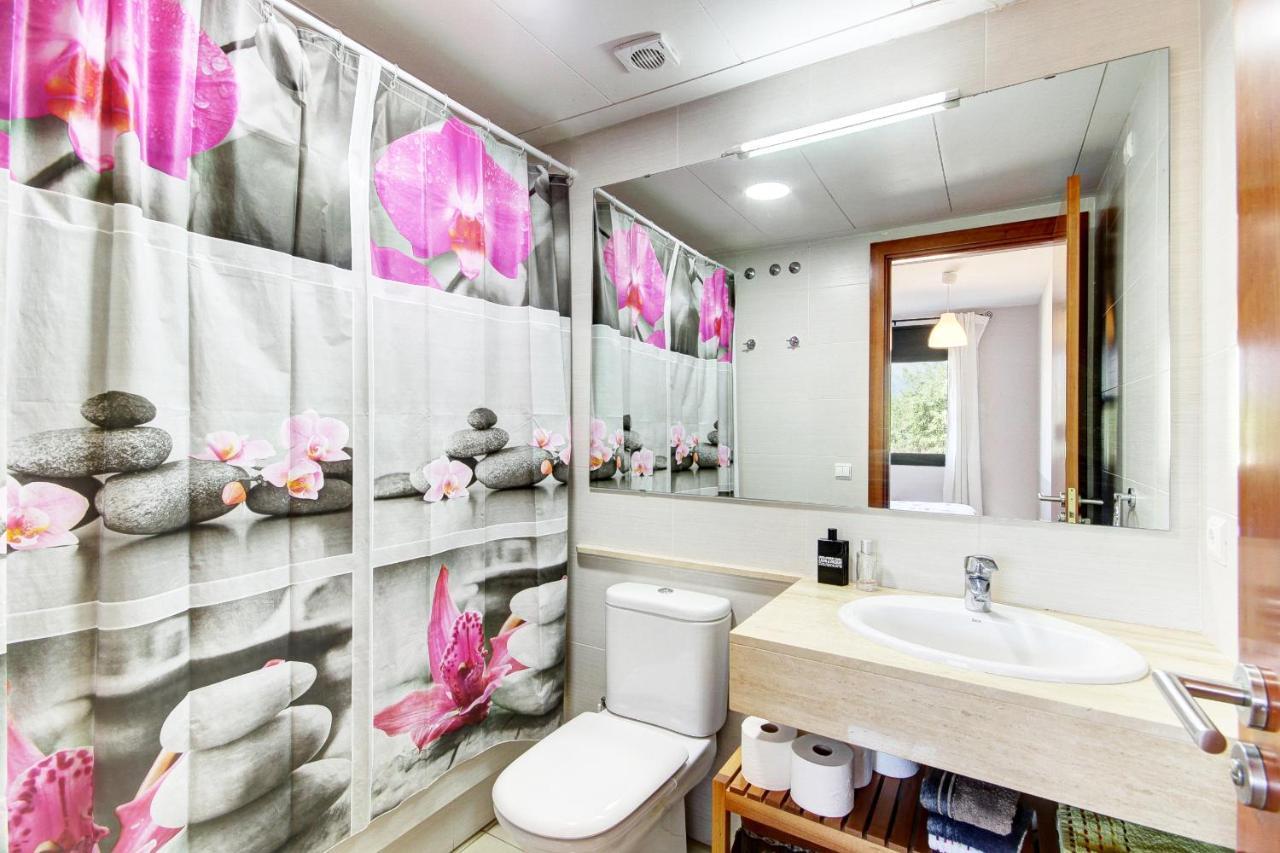 Mileni 2 2 1 1 Roses - Barneda Premium Apartment Екстериор снимка
