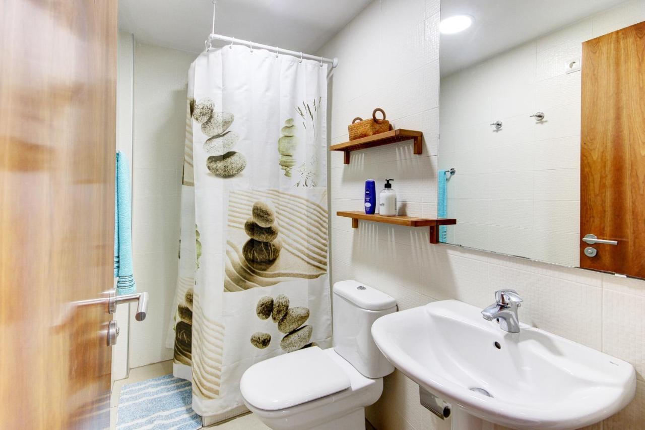 Mileni 2 2 1 1 Roses - Barneda Premium Apartment Екстериор снимка